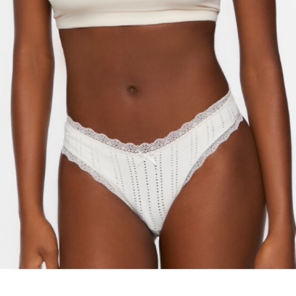 Forever 21 lace trim cheeky panty cream color seamless eyelet material vanilla M - Picture 2 of 11